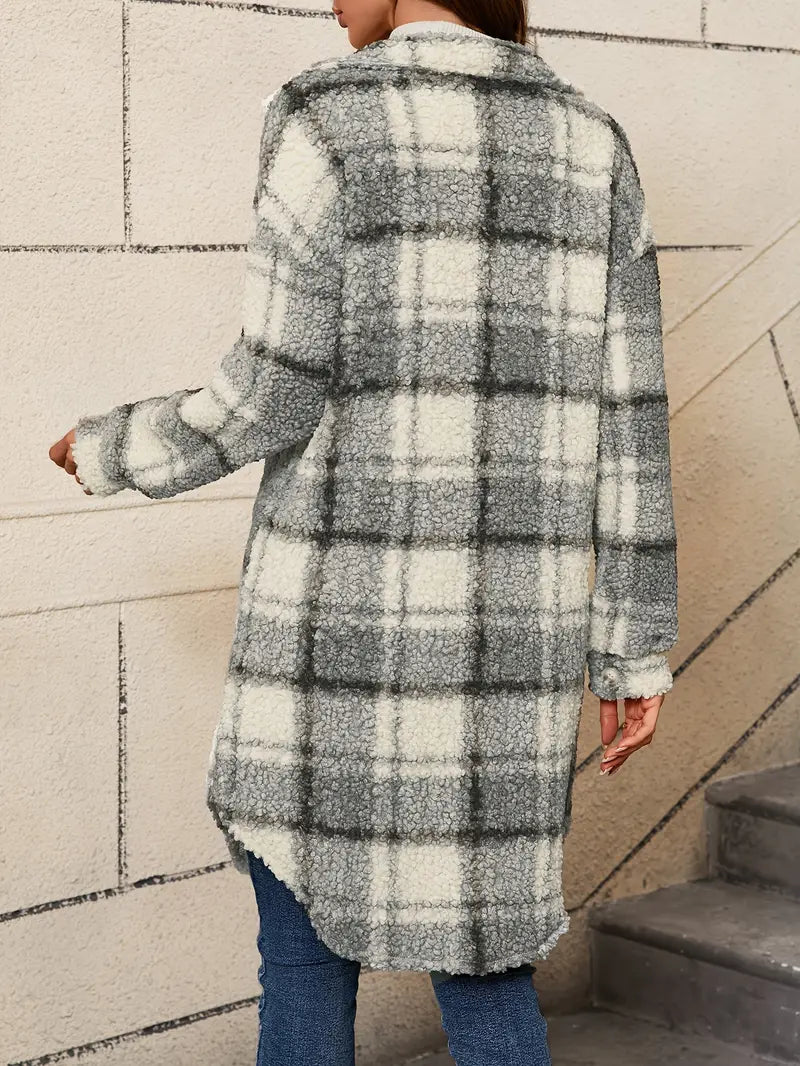 Livia™ | Plaid Sherpa Mantel