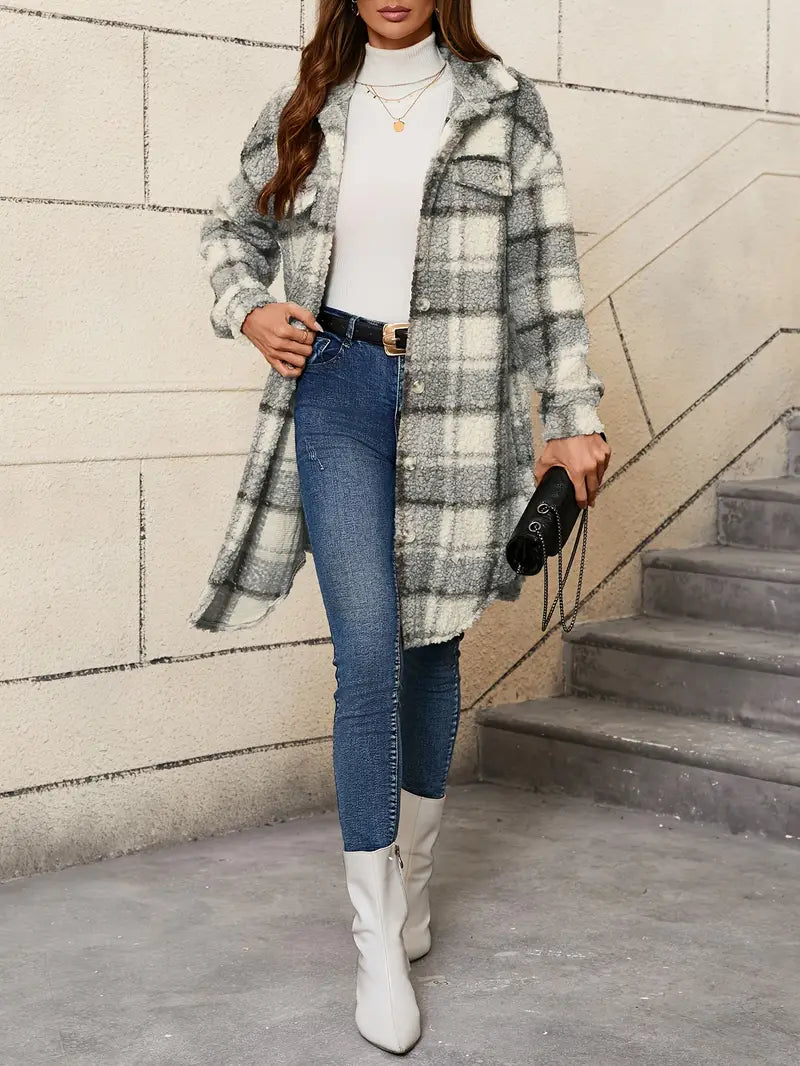 Livia™ | Plaid Sherpa Mantel