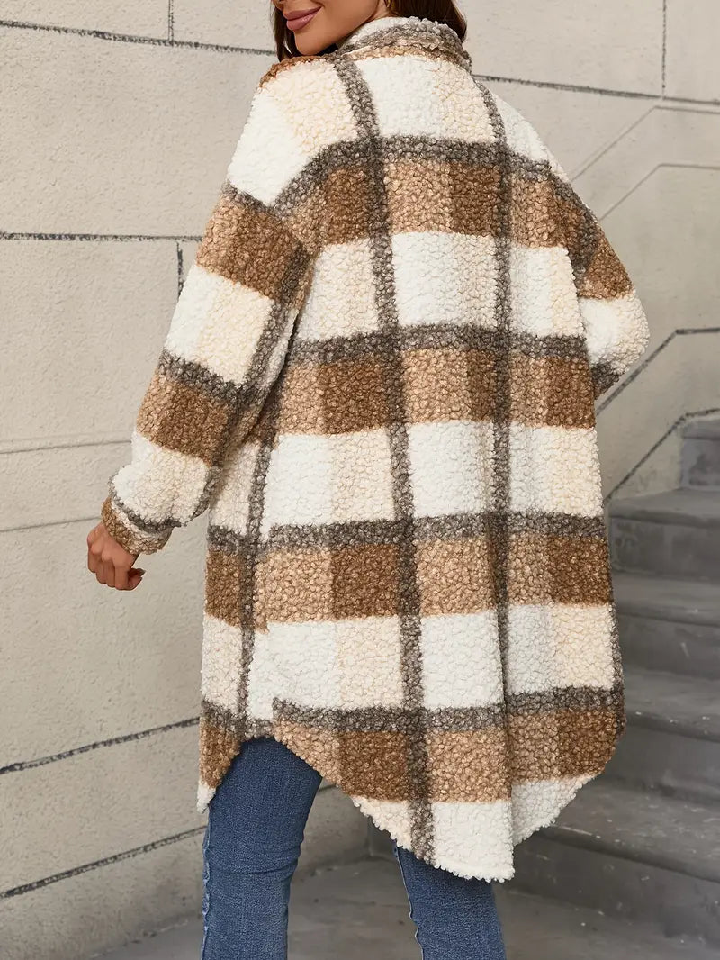 Livia™ | Plaid Sherpa Mantel