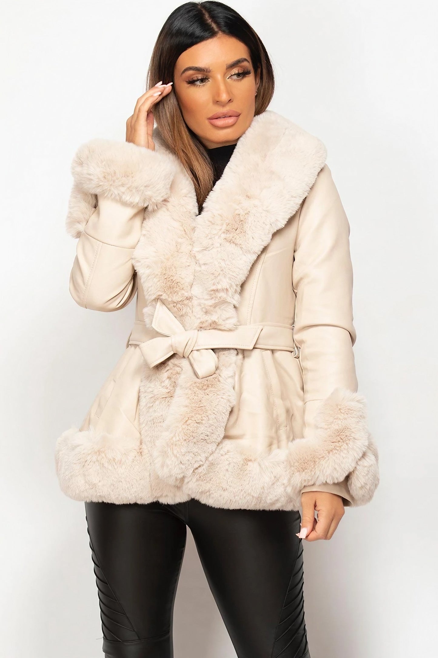 Clara™ | LuxFell Gürteljacke