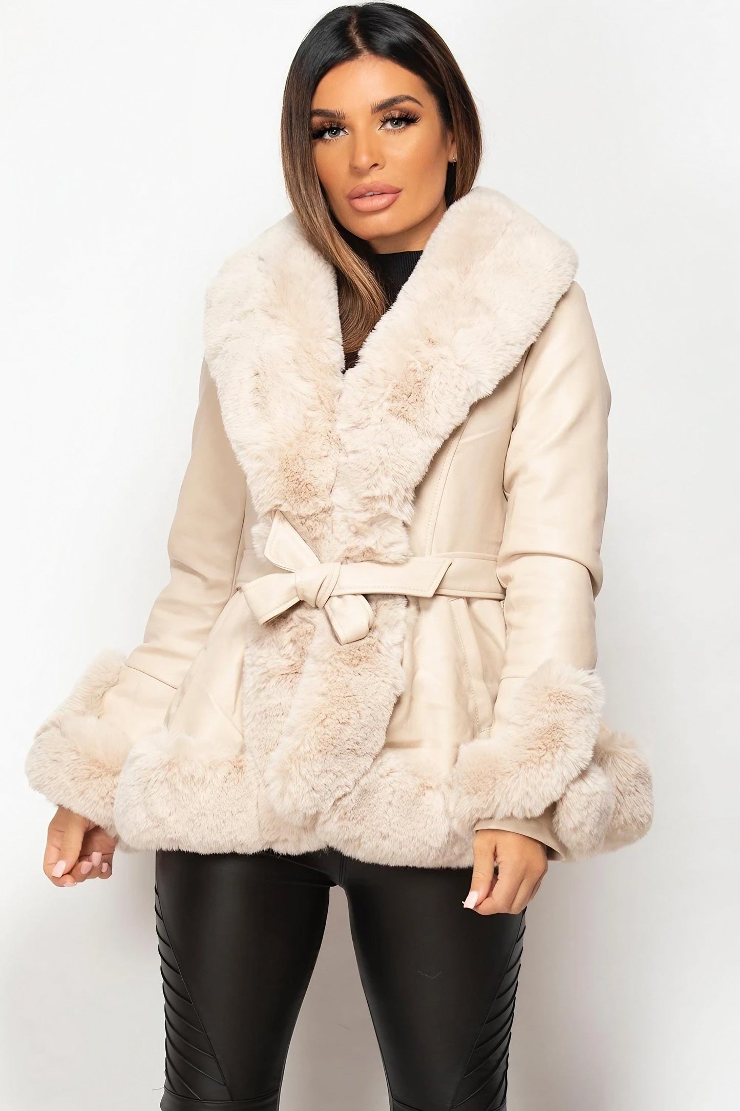 Clara™ | LuxFell Gürteljacke