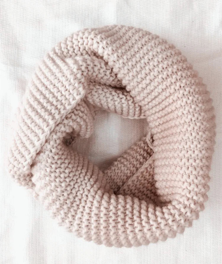 Eleganter Rundschal aus Wolle - Angels