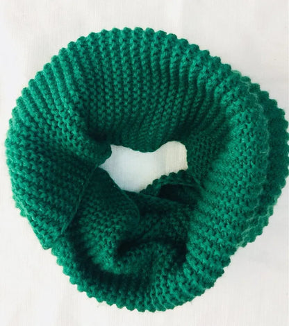 Eleganter Rundschal aus Wolle - Angels